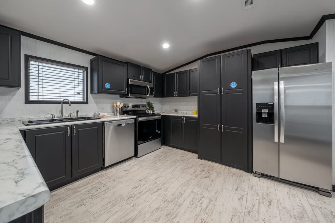 Classic c-1680-32m kitchen home features