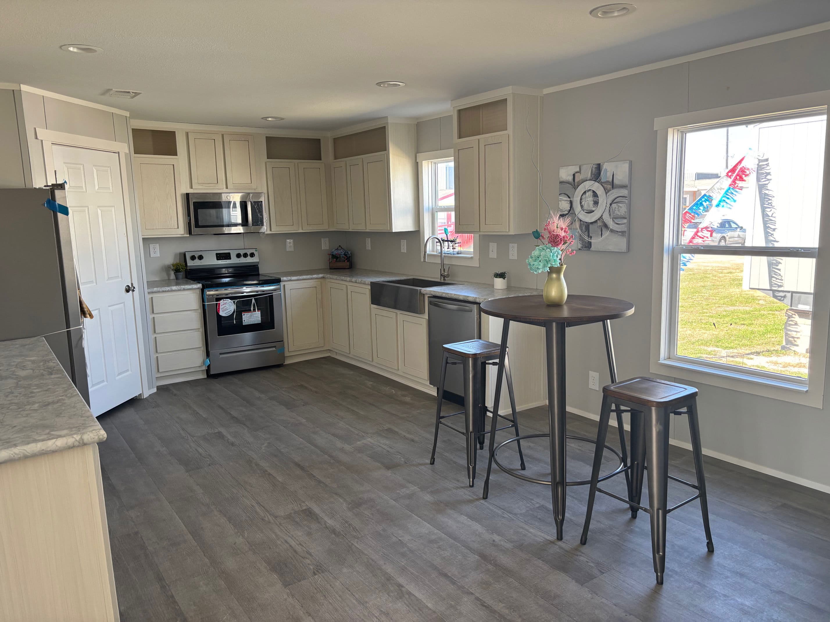 Oak creek - 9357 (clearance) kitchen home features