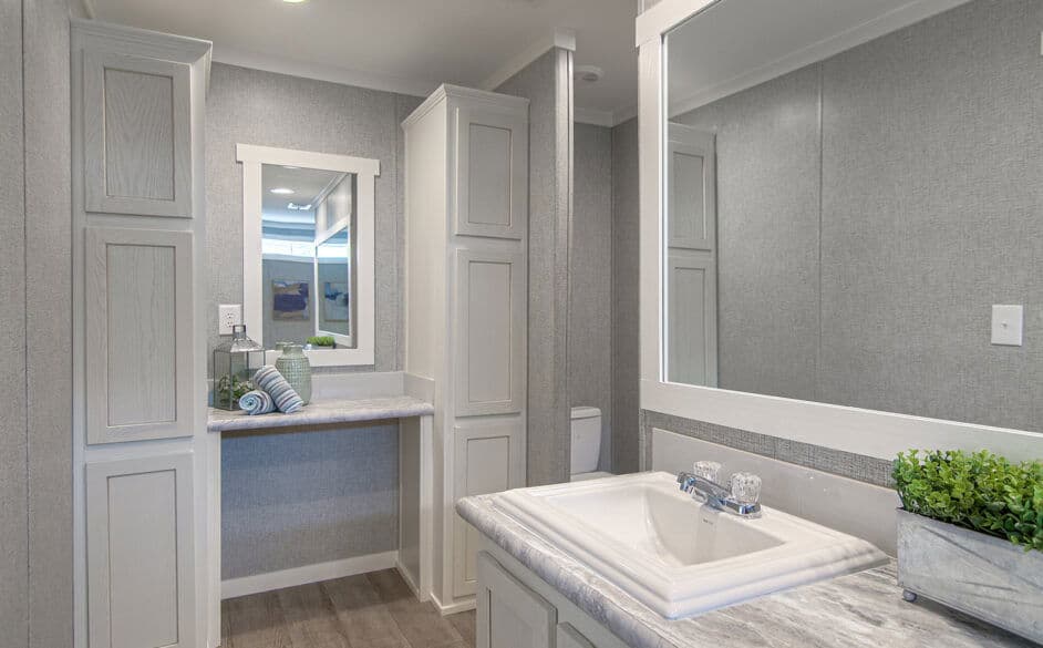 Trailblazer t76b bathroom home features