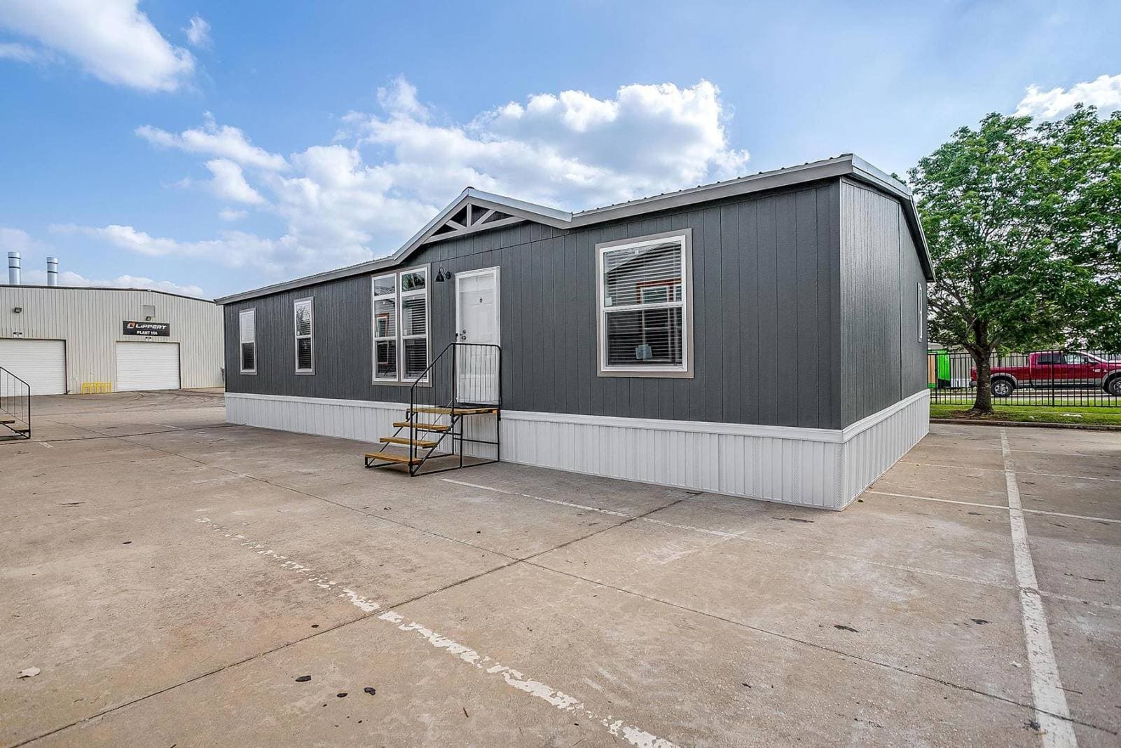 Nm3252h exterior home features