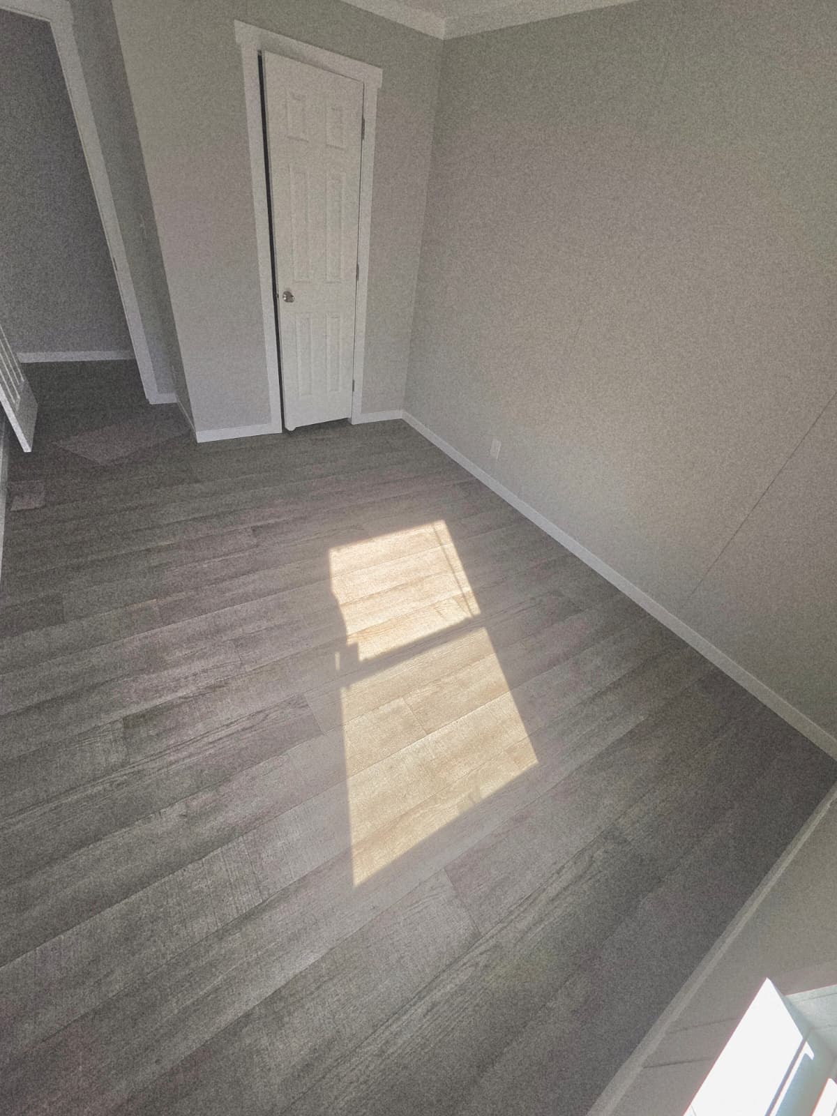 Scorpio 9469 interior home features