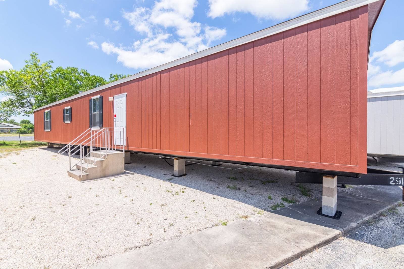 Cs1672a exterior and elevation home features