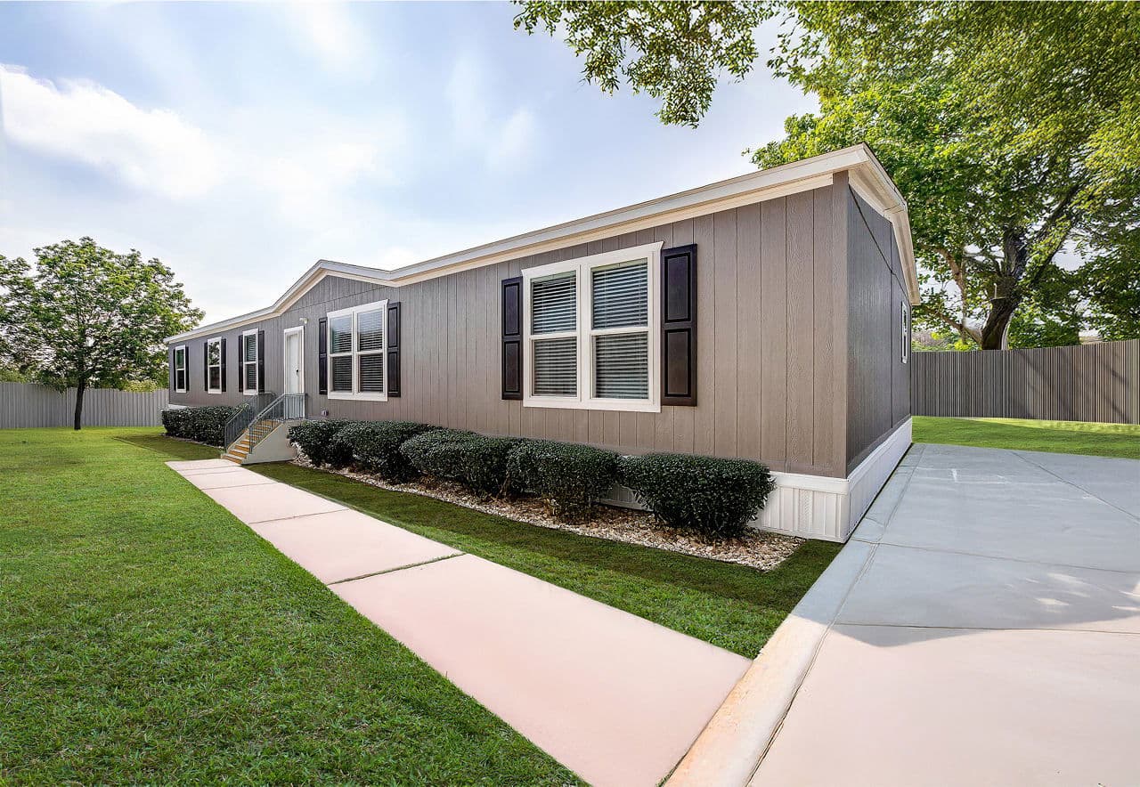 Prime taylor 135 hero, elevation, and exterior home features