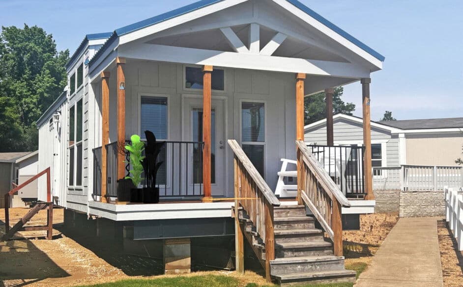 Sparrow c34ep8 elevation and exterior home features