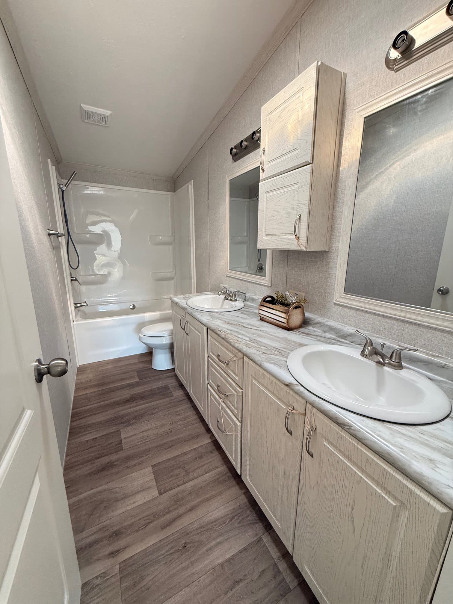 Legacy 32x60 doublewide 4 bedroom 2 bathroom (builder financed homes)  home features