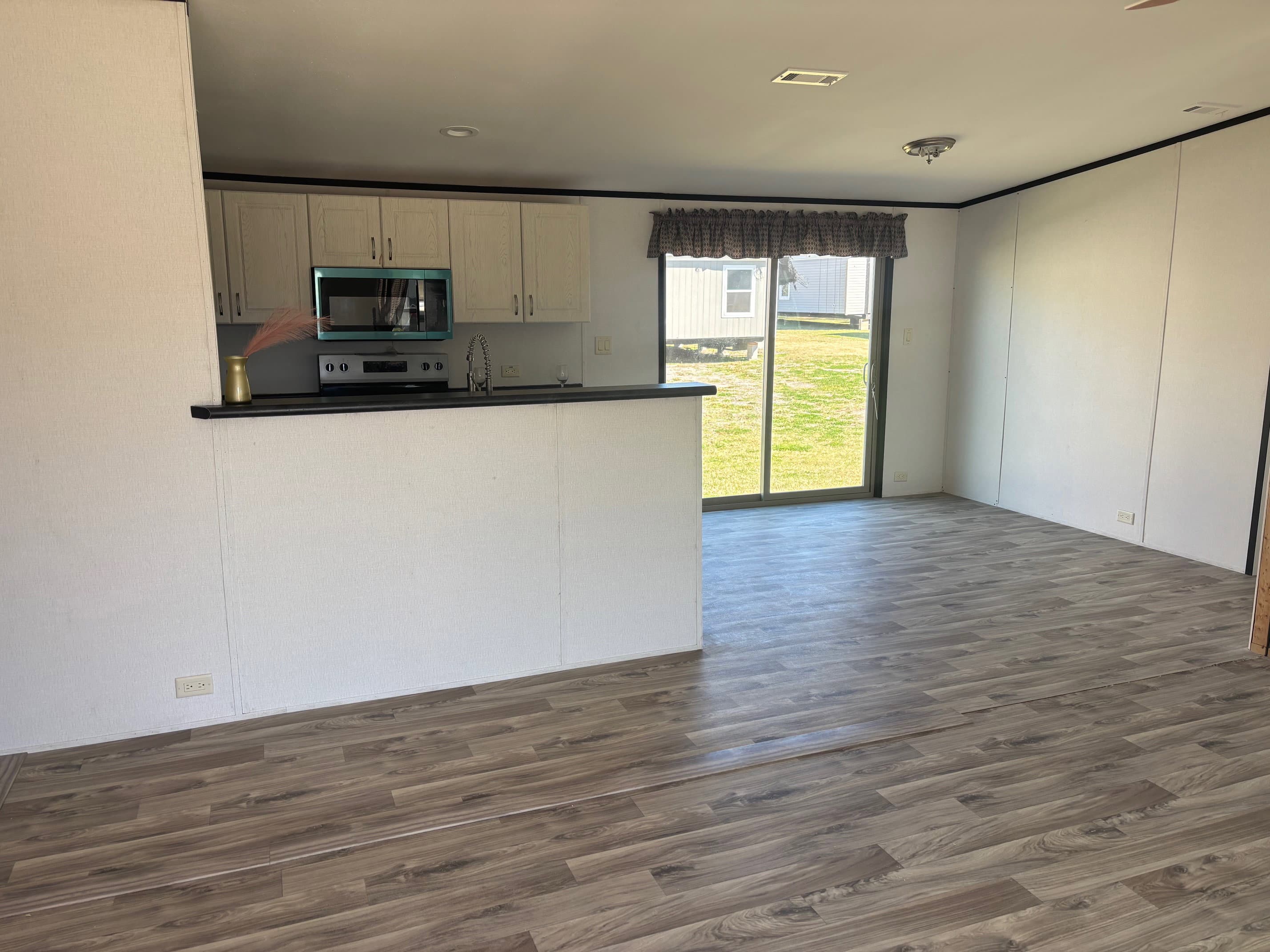 Legacy 24x68 4 bedroom 2 bath (builder financed homes)  home features