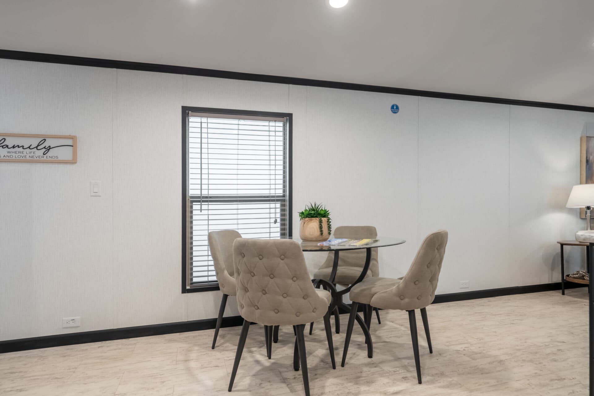 Classic c-1680-32m interior home features