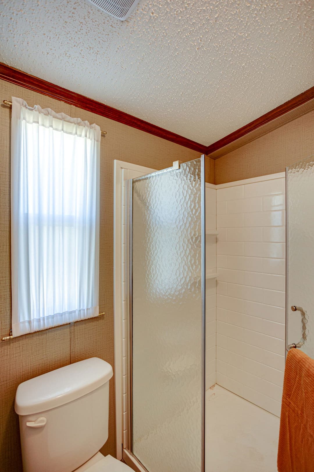 Classic c-1864-22a bathroom home features