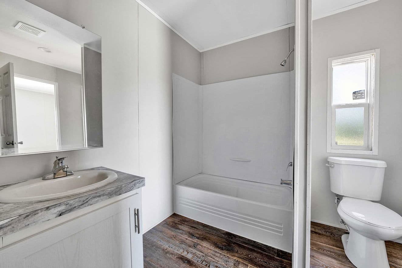 Valuhomes 14663p bathroom home features