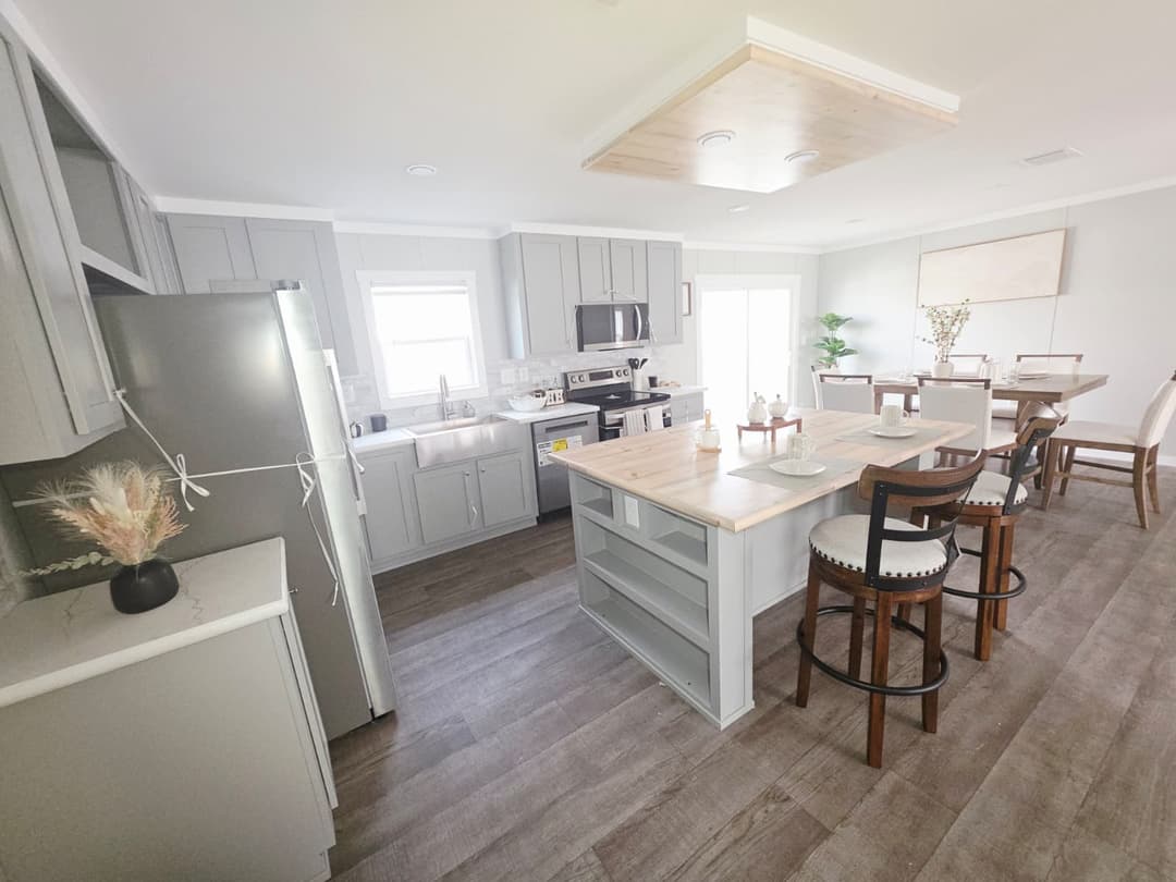 Scorpio 9469 kitchen home features