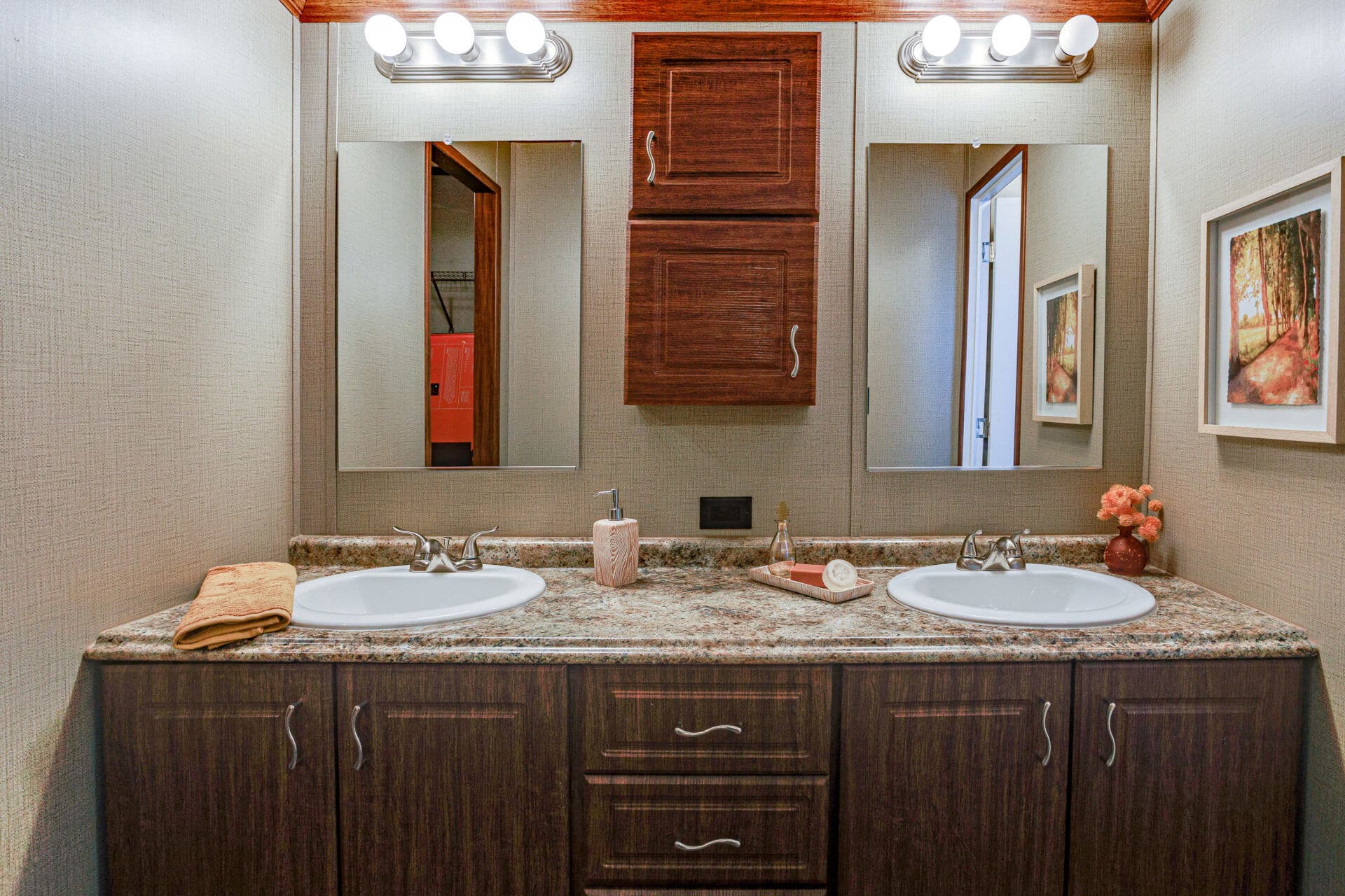 Classic c-1864-22a bathroom home features