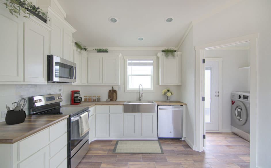 Sapphire 5863 kitchen home features