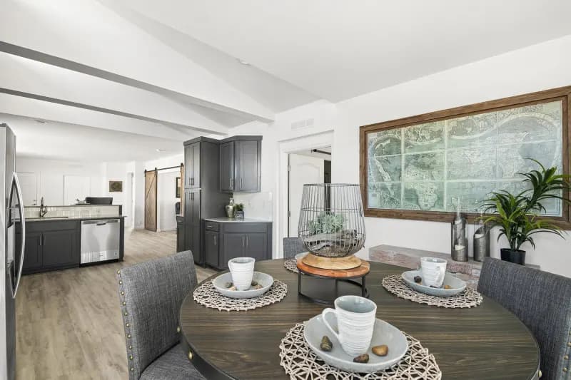 Arapaho interior home features