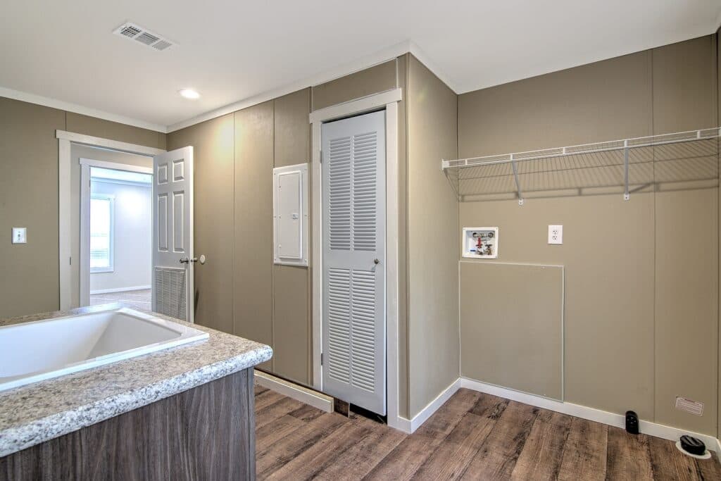 Bella 9876 interior home features