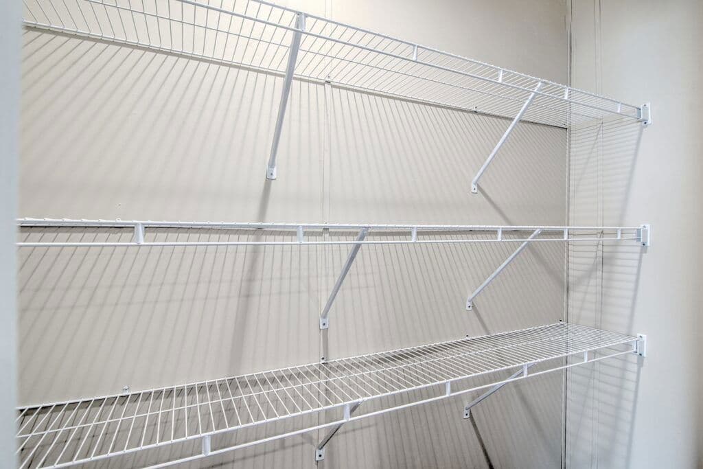 Bella 9876 interior home features