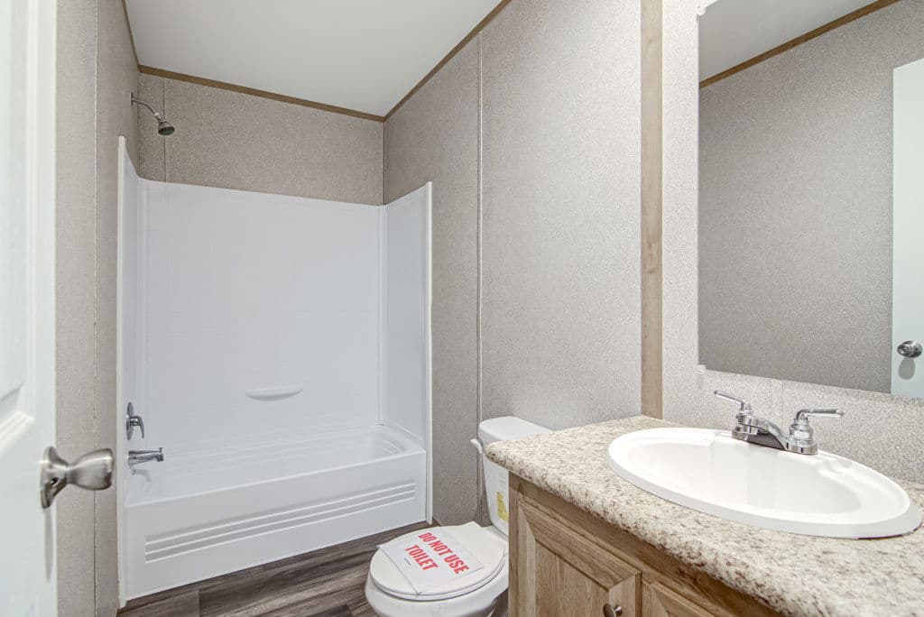 Libra 9160 bathroom home features