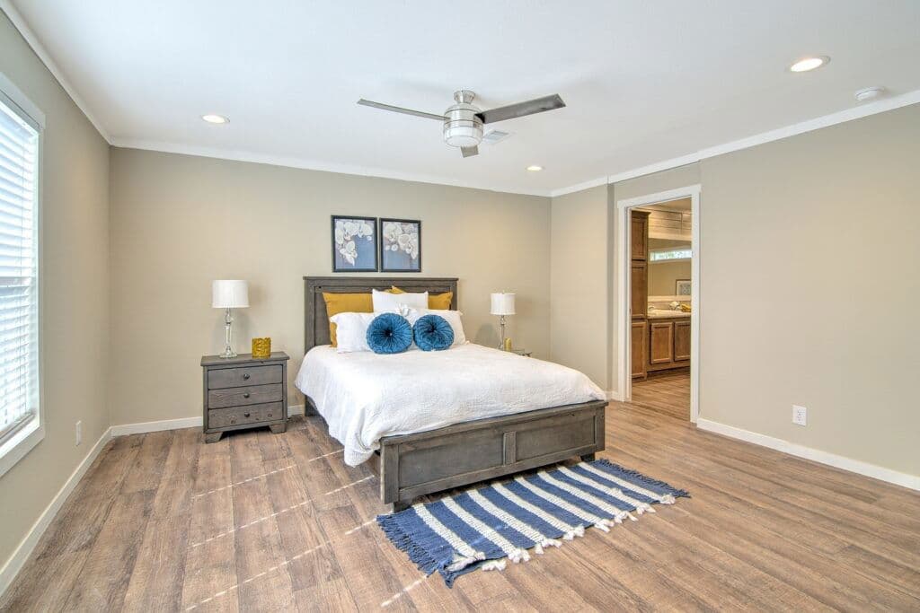 Bella 9876 bedroom home features