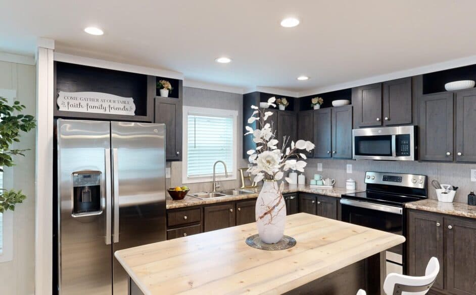 Hacienda p60s kitchen home features