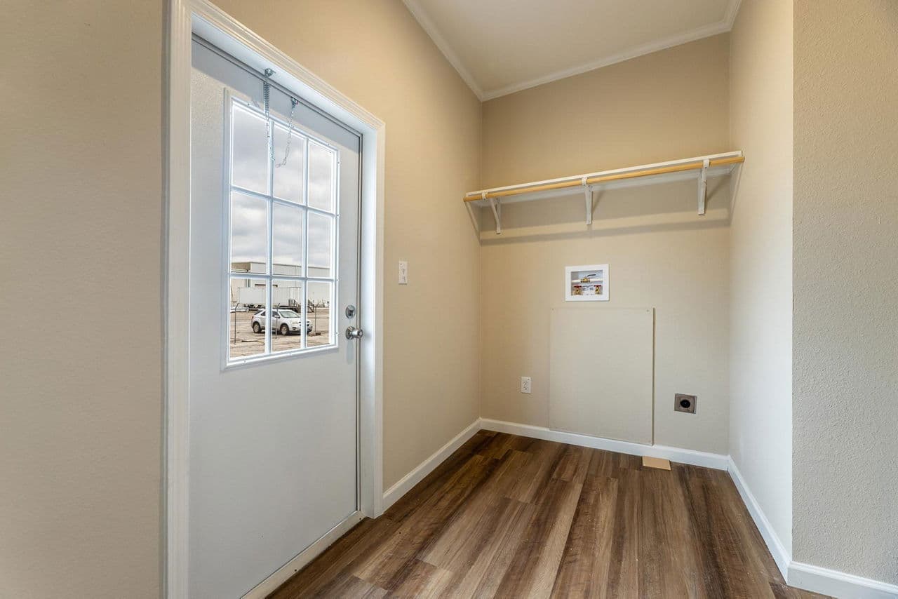 Innovation 3260c interior home features