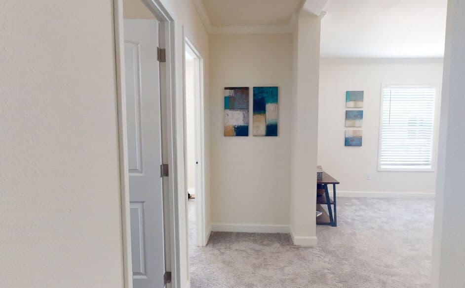 Reserve s56j interior home features