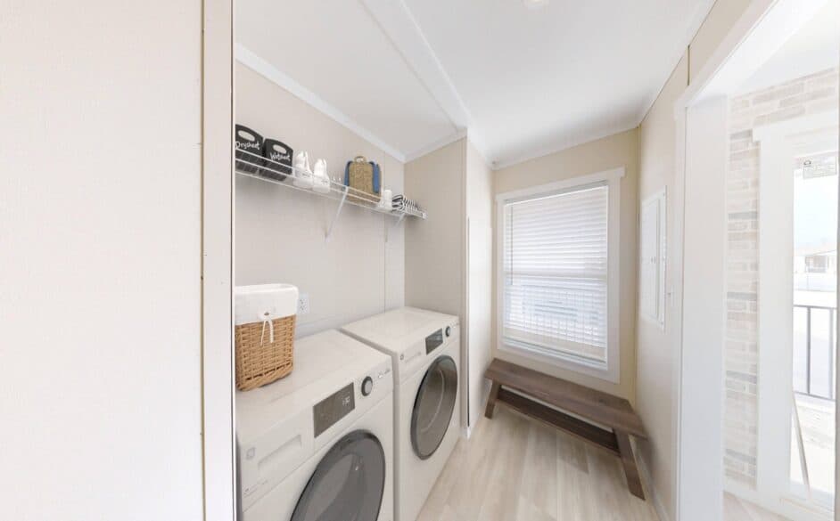 Dusty hollow p56s interior home features