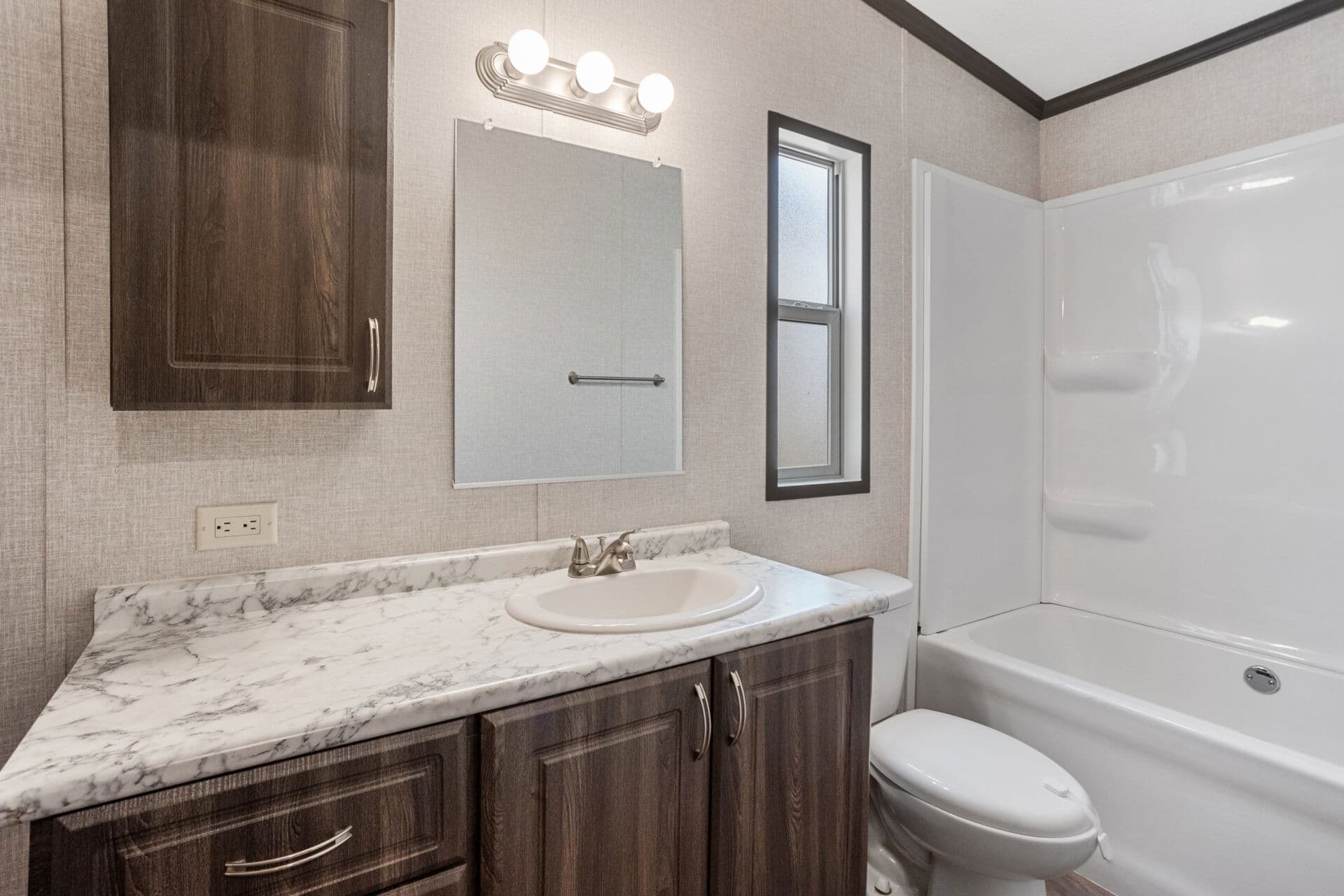 Classic c-3252-32d bathroom home features