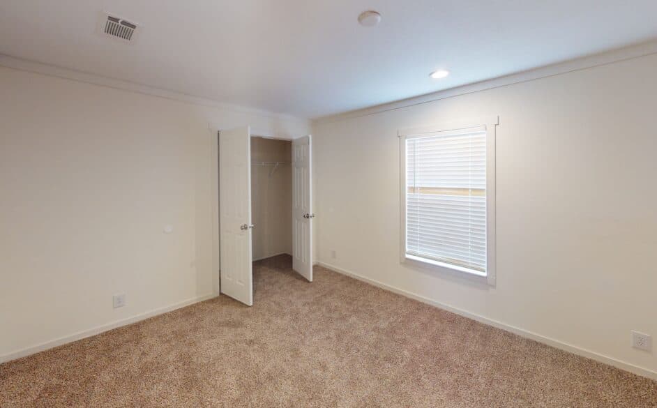 Turk t68c bedroom home features