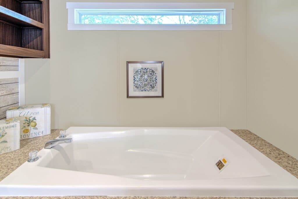 Bella 9876 bathroom home features