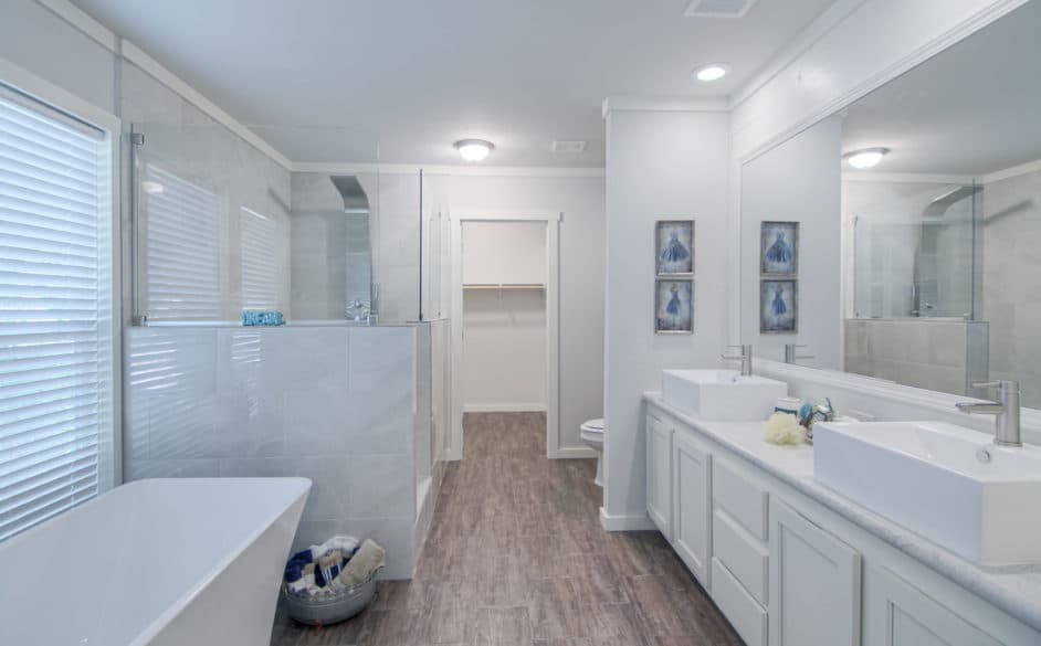 Haven 6368 bathroom home features