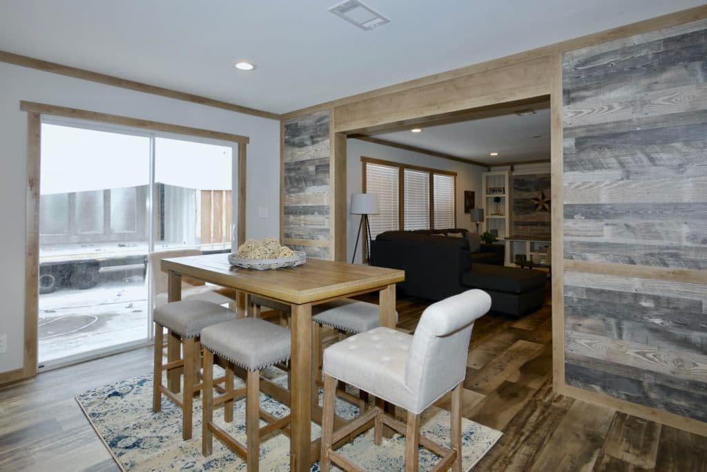 Mariana 9776 interior home features