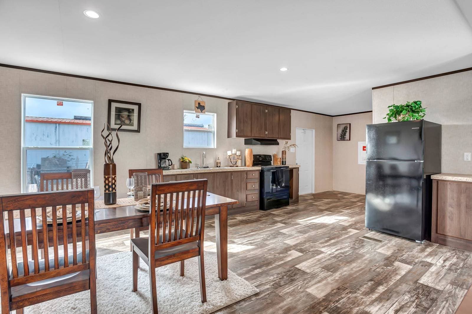 Rm2848a kitchen home features