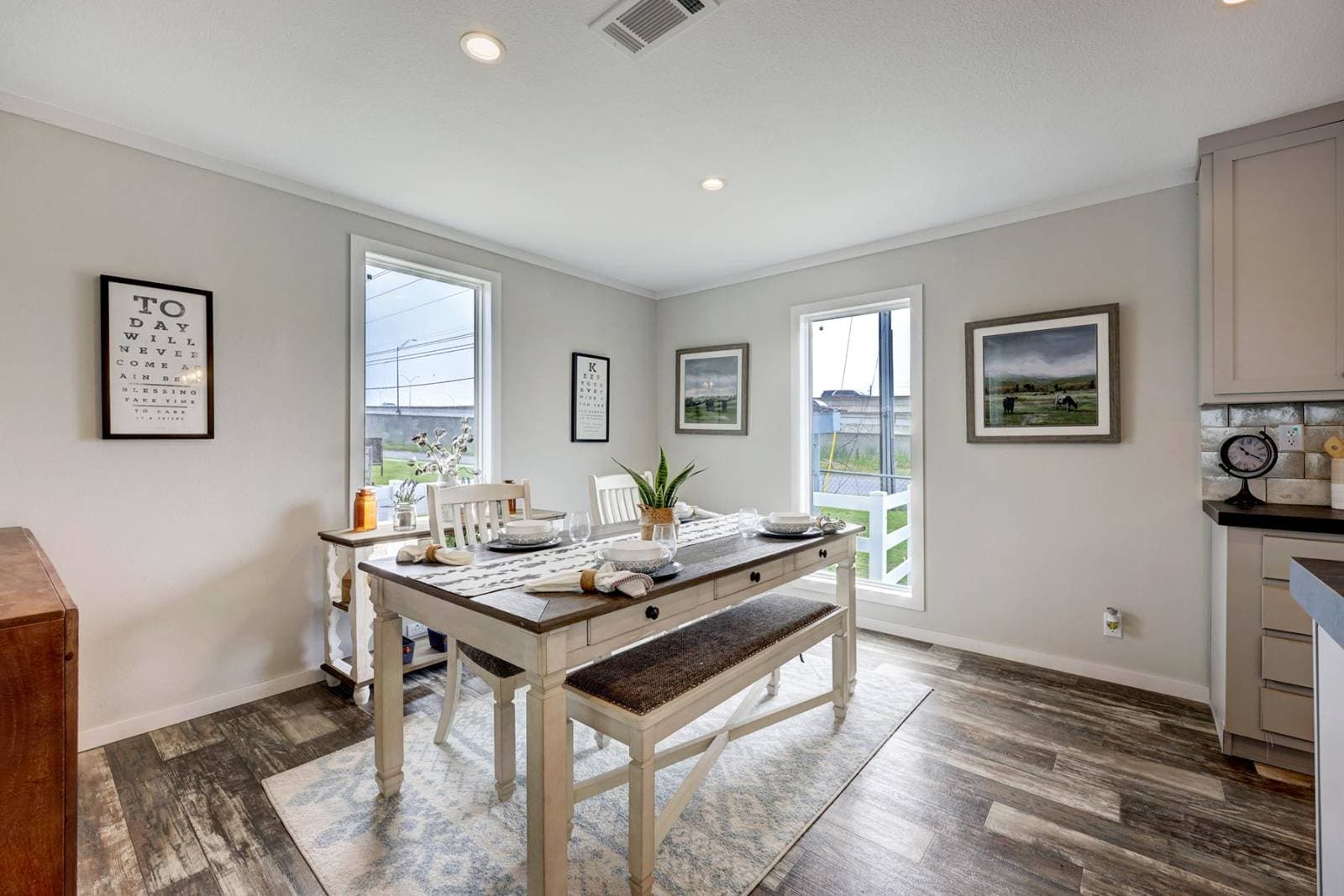 Csd2860l interior home features