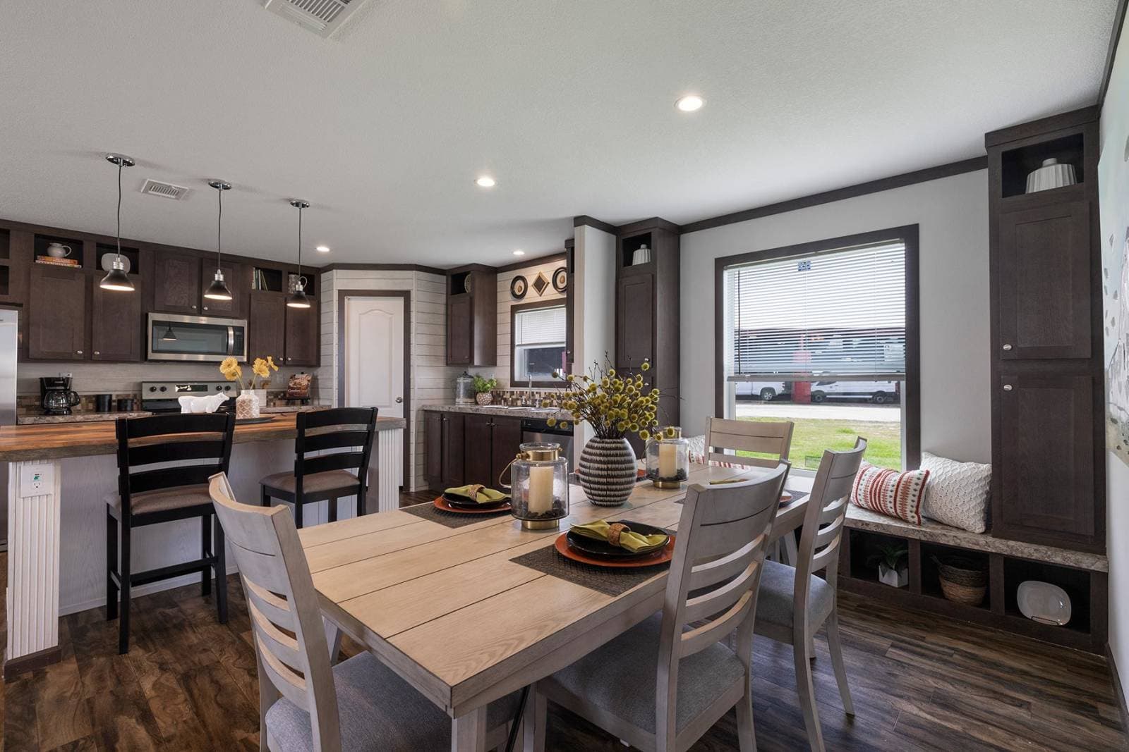 Csd3256k interior home features