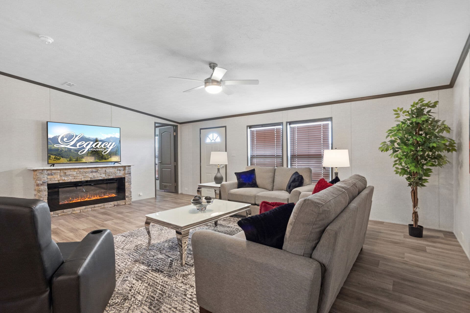 Classic c-3252-32d interior home features