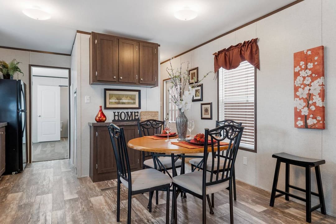 Rm1466a interior home features